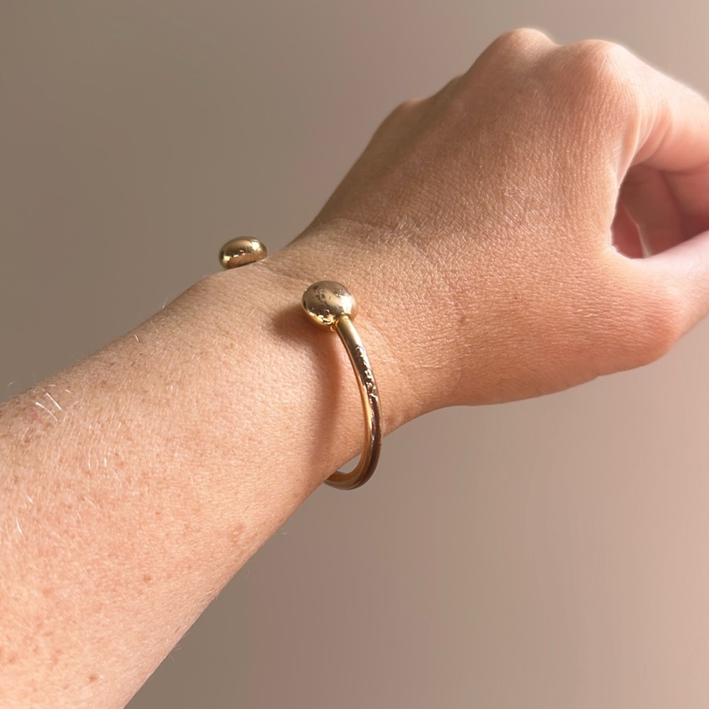 Q Ray Gold Tone Wellness Bracelet - Stylish Bracelet